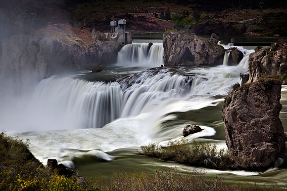 Shoshone Falls from the top.